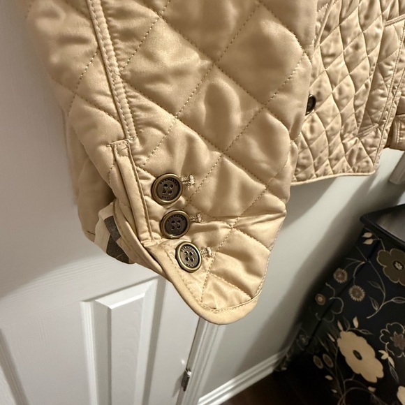 Burberry Brit Quilted Jacket -Medium - Picture 3 of 8